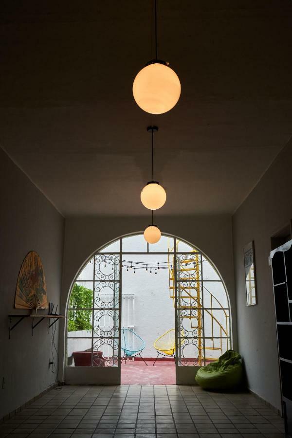 Hostal Americana Guadalajara Exterior photo